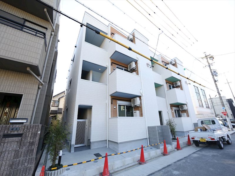 建物外観　外観　デザイナーズ　光インターネット無料