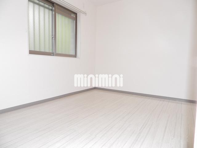 その他　北の洋間です。