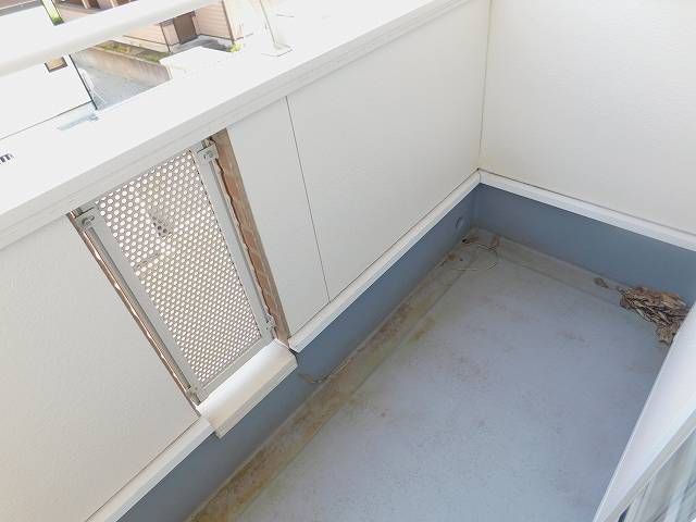 バルコニー　※別号室の写真となります。