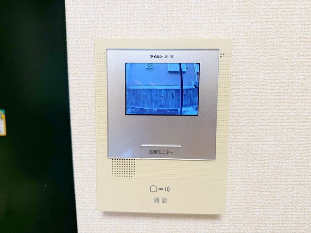 セキュリティ　★安心のＴＶモニター付きドアホンついてます★