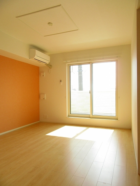 居室・リビング　エアコン付き！