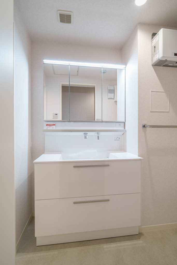 洗面設備　洗面化粧台