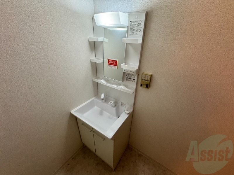 洗面設備　シャンプードレッサーで身支度もラクラクです！