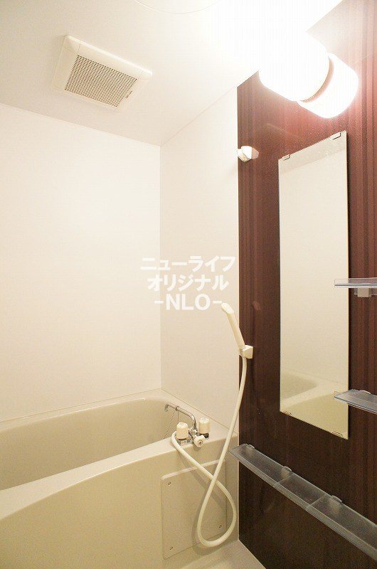 AXIA B.L.Dの風呂写真