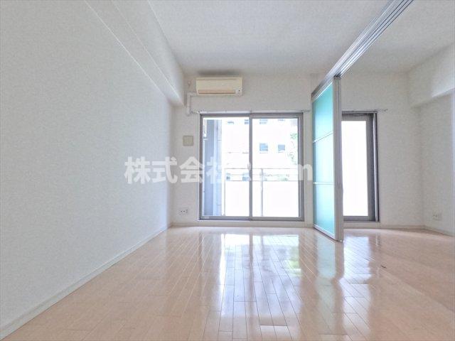 居室・リビング　使いやすい居間です