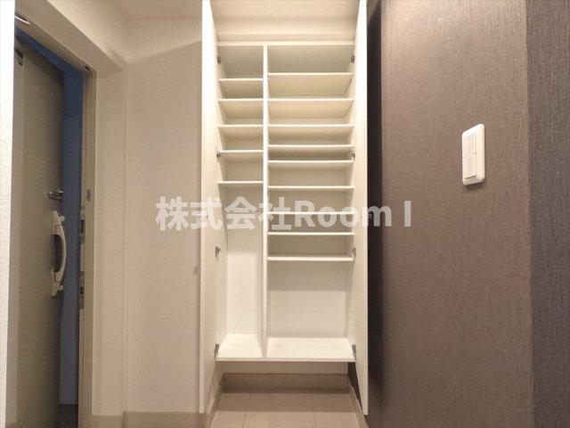 玄関　明るい玄関です