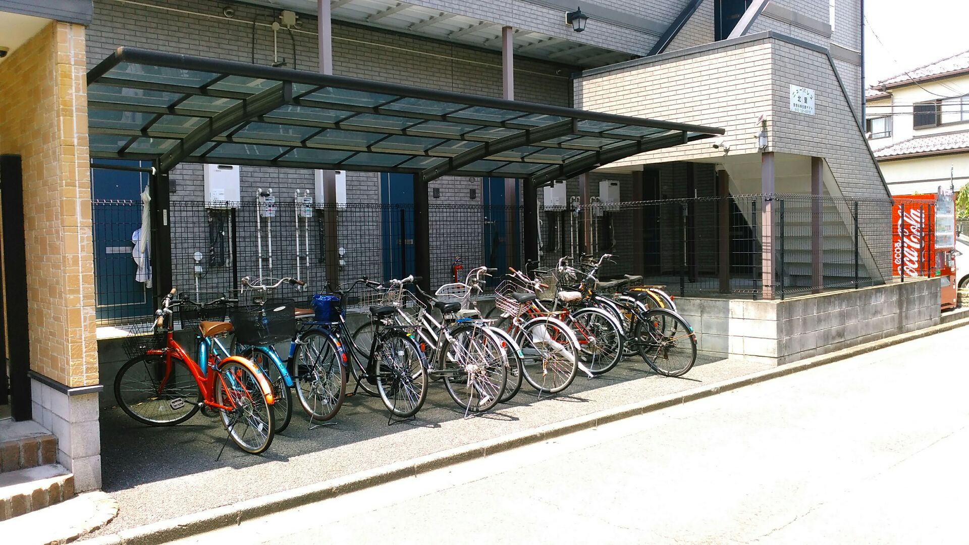 その他共有部分　屋根付き駐輪場