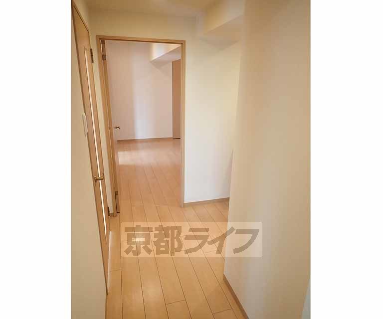 その他部屋・スペース　綺麗な廊下です。