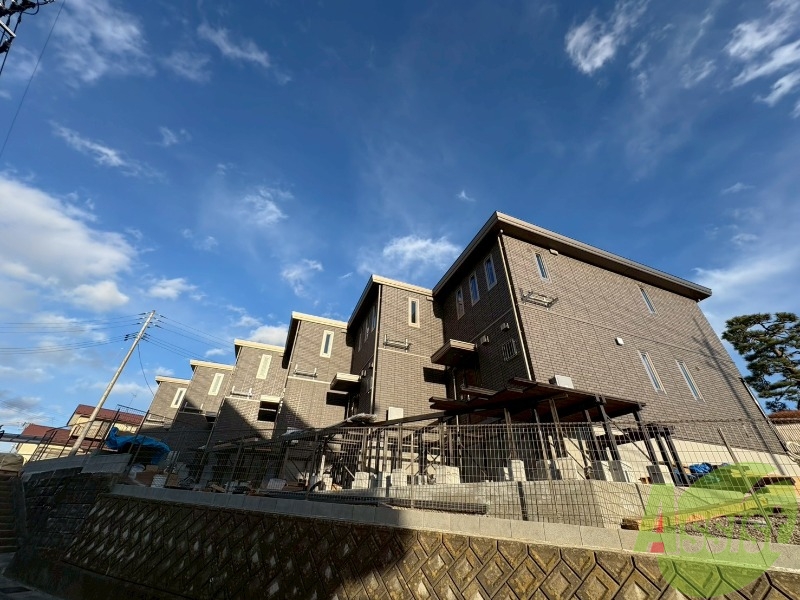 建物外観　多賀城市高崎２丁目「レガシーヒルズジェイ」