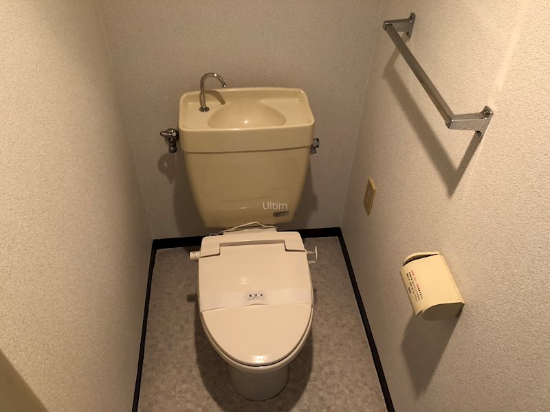 トイレ　※同タイプの他のお部屋です