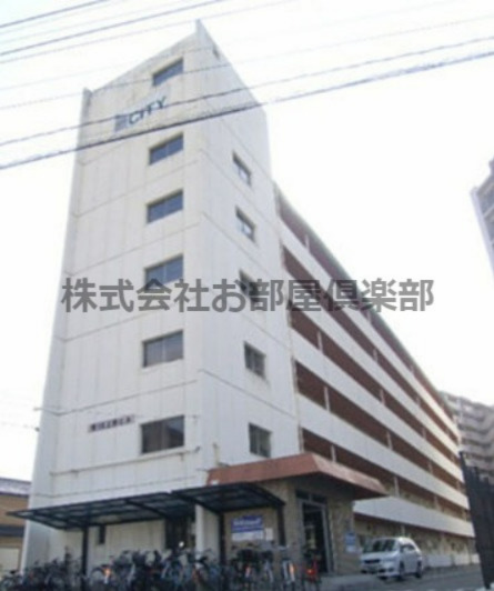 建物外観　落ち着いた雰囲気の外観です