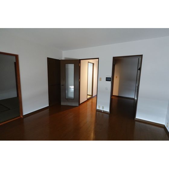 居室・リビング　※現況優先