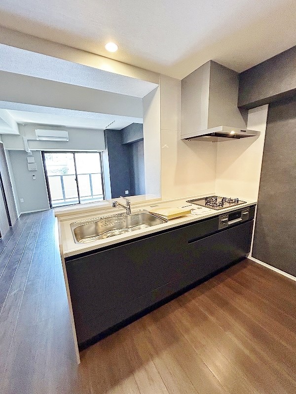 キッチン　★システムキッチングリル付き/３口コンロ★