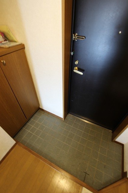 玄関　同物件別号室