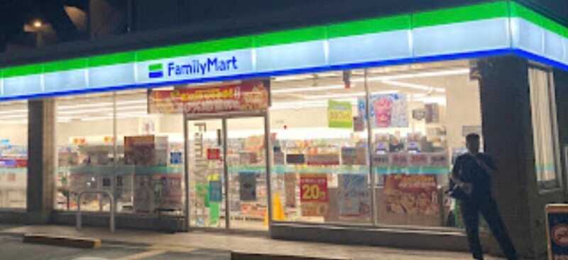 コンビニ　ファミリーマート常盤町二丁目店（コンビニ）まで80m