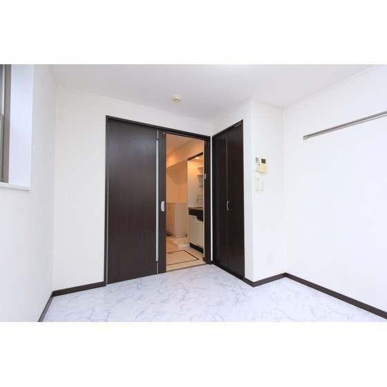 その他部屋・スペース　シャッター付きで防犯♪