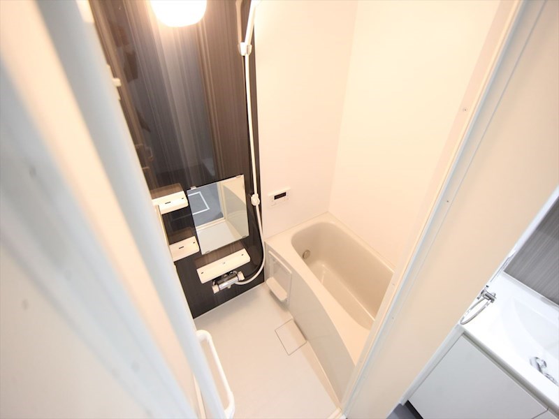 バス・シャワールーム　追い焚き・オートバス機能付お風呂