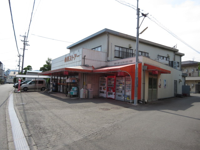 スーパー　桑原ストアー（スーパー）まで853m