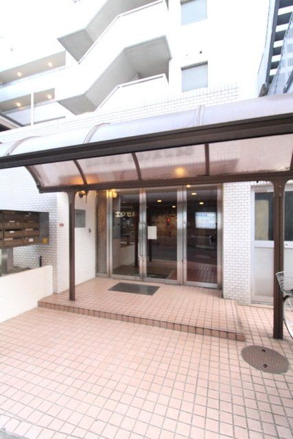 エントランス　エントランス