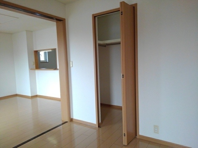 収納　図面と現状に相違がある場合には現状を優先