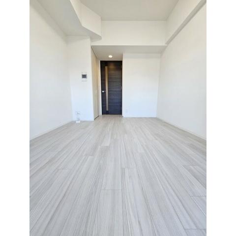 居室・リビング　室内