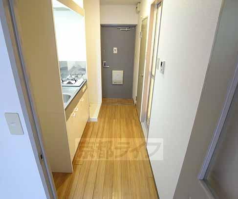 その他部屋・スペース　ゆったりとした廊下