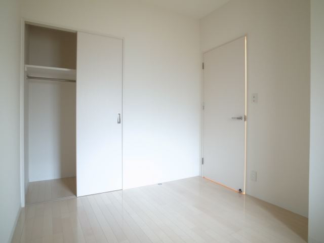 収納　同タイプの別の部屋の写真です