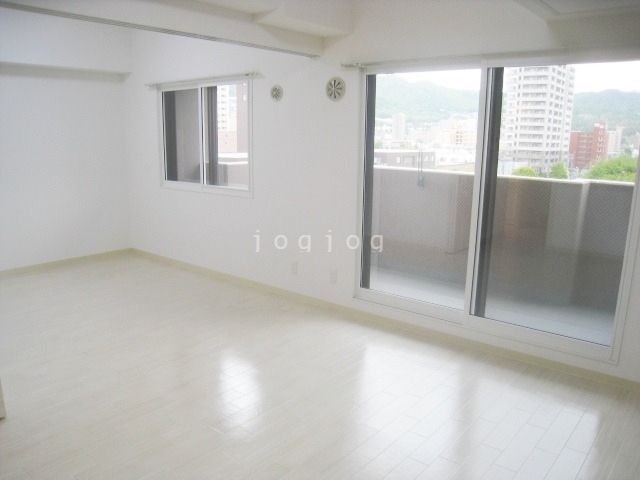 居室・リビング　同号室タイプ写真