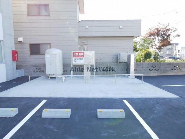 駐車場　駐車場