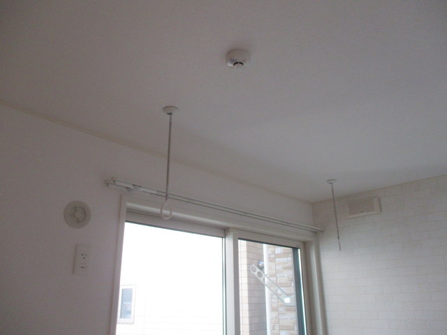 その他部屋・スペース　雨の日も安心、室内物干しフック