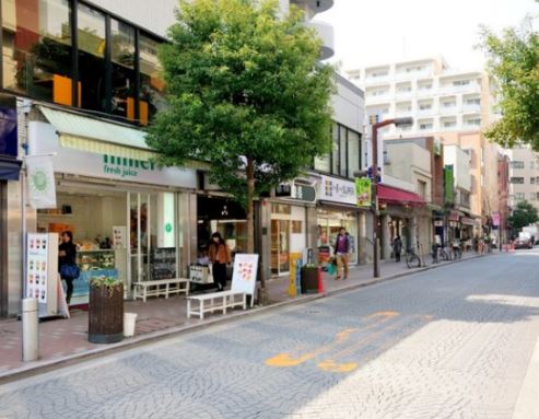 ショッピングセンター　麻布十番商店街（ショッピングセンター）まで1121m