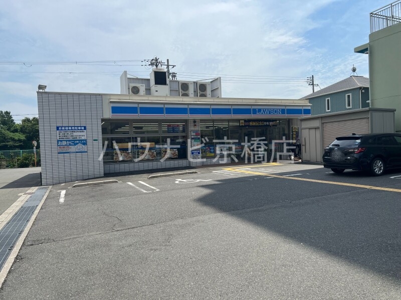 コンビニ　ローソン片町一丁目店（コンビニ）まで175m