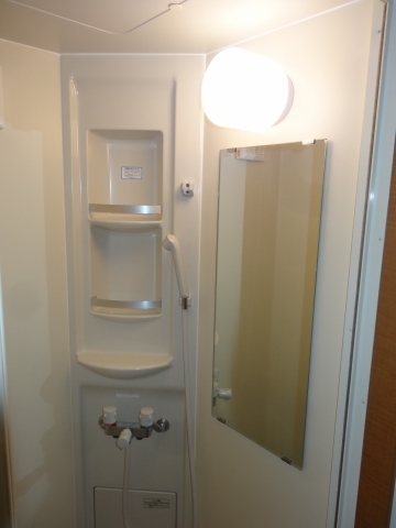バス・シャワールーム　シャワールーム・トイレ別（同一仕様写真）