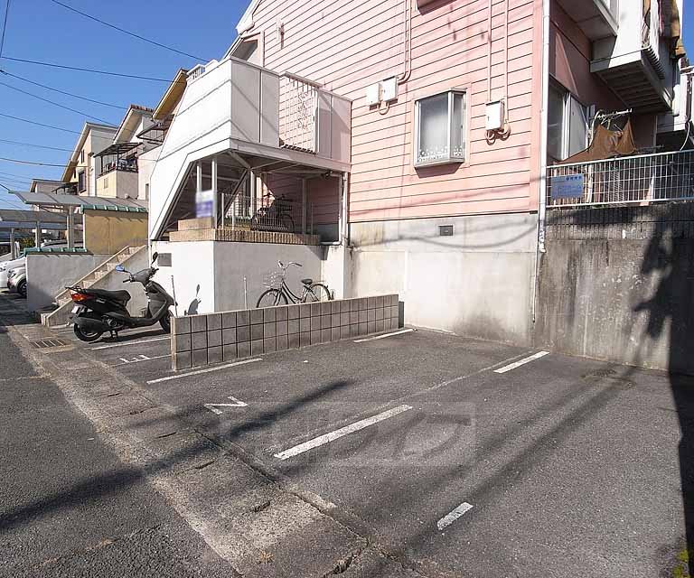 駐車場　軽のみ駐車可（要空き確認）