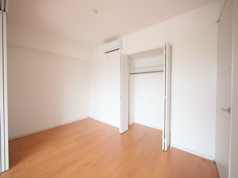 その他部屋・スペース　中部屋洋室6帖　クローゼット付