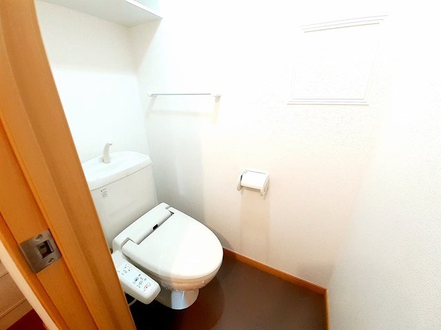 トイレ　清潔感のあるトイレです