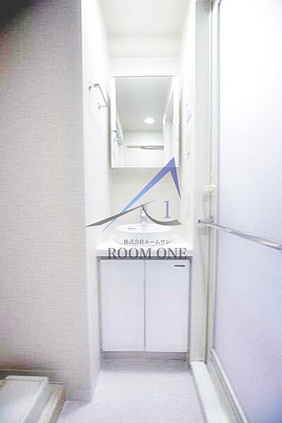 洗面設備　洗面台です。