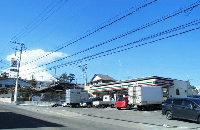 コンビニ　セブンイレブン御殿場滝ヶ原店（コンビニ）まで600m