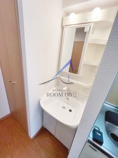 洗面設備　独立洗面台です。