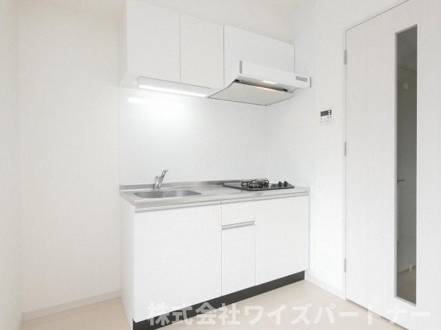 キッチン　※別号室の為、現況優先