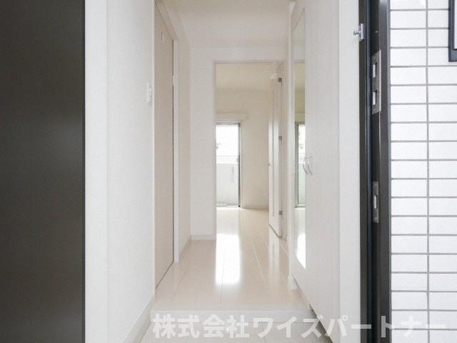 玄関　※別号室の為、現況優先