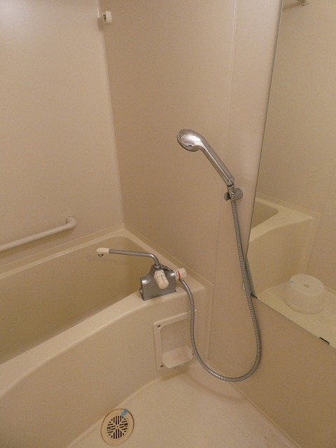 バス・シャワールーム　バス※別部屋参考写真