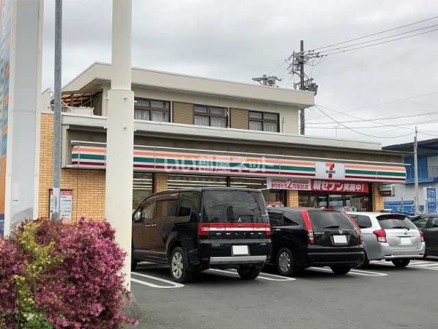 コンビニ　セブンイレブン 浜松神立店（コンビニ）まで631m