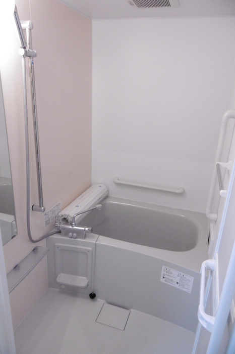 バス・シャワールーム　バス