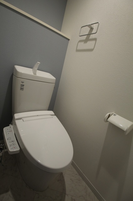 トイレ　別号室の写真です