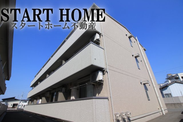 建物外観　外観は落ち着いています