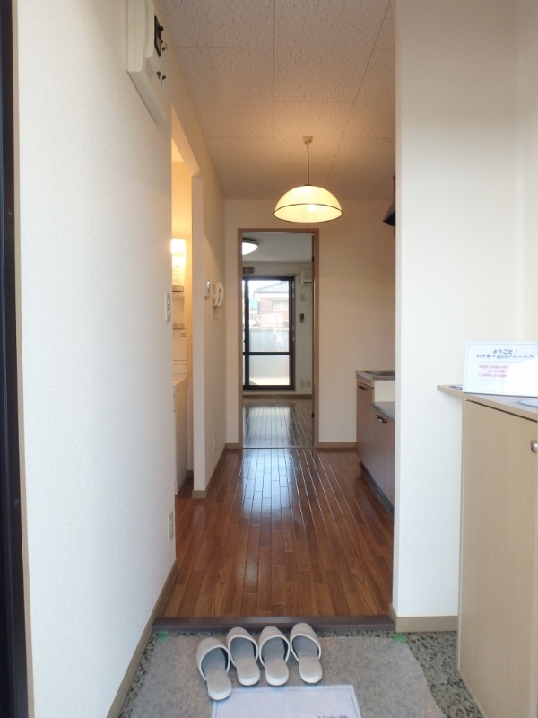 玄関　図面と現状に相違がある場合には現状を優先．．．