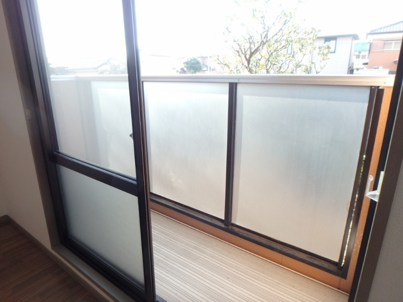 バルコニー　図面と現状に相違がある場合には現状を優先．．．