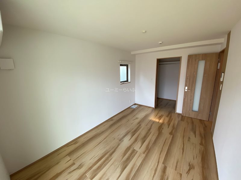 居室・リビング　明るい室内です☆