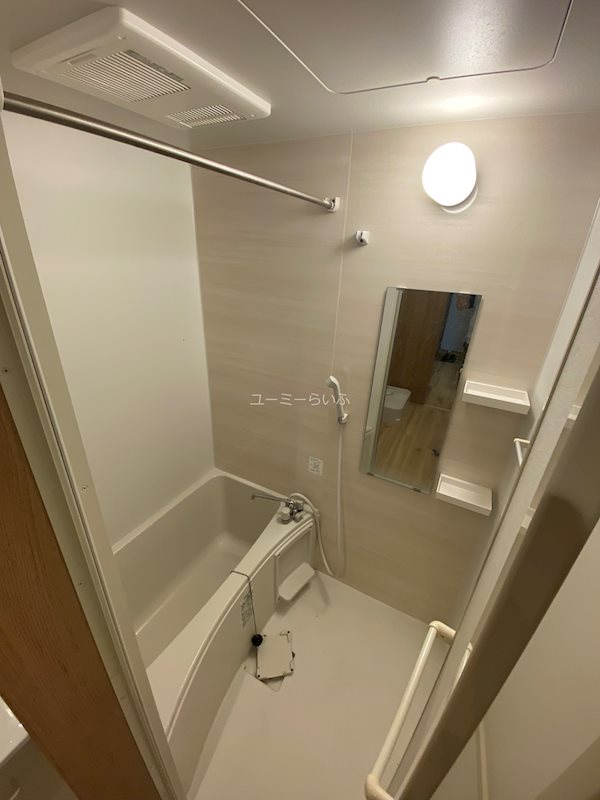 バス・シャワールーム　浴室乾燥機付きバス☆